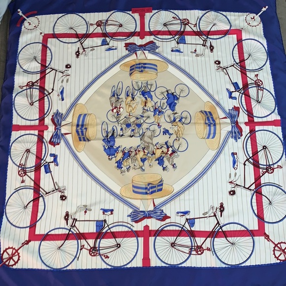 SOLD📍Hermès Vintage Silk Scarf Carre 90 - Picture 3 of 10